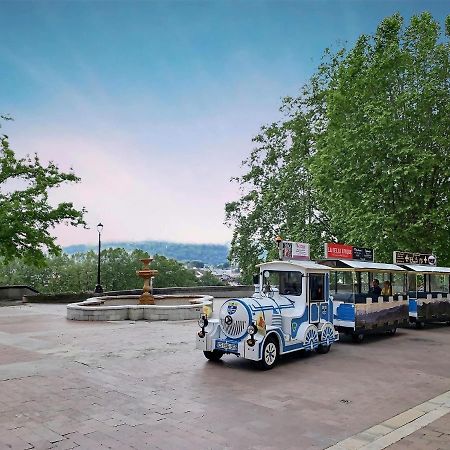 Quartier Historique Et Populaire Du Chateau De Pau Extérieur photo